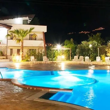 Club Dominicus Szálloda 4*